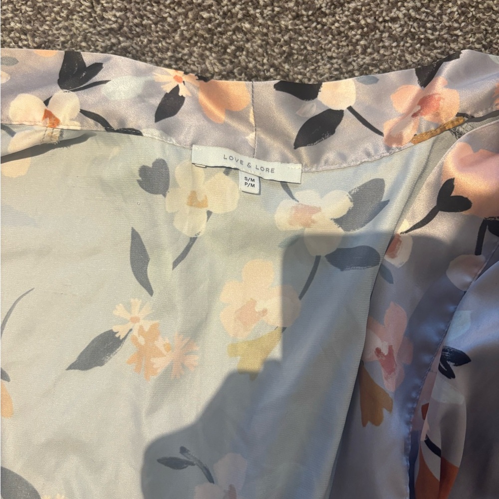 Floral Robe - Picture 2 of 2